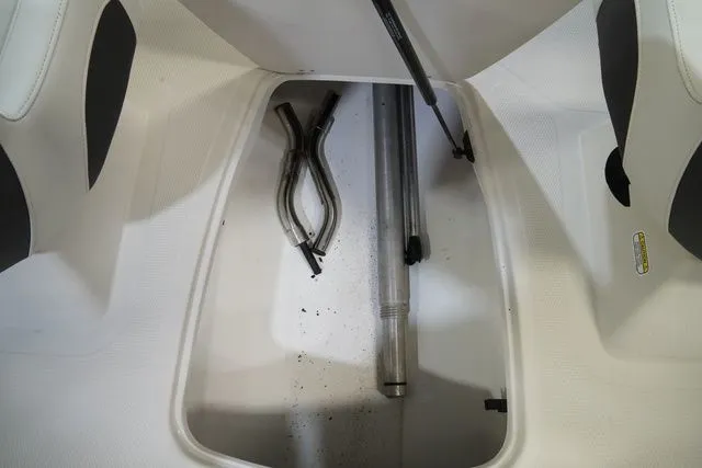 Slide: The Image of Tahoe 550 TF Outboard 2016 - 22