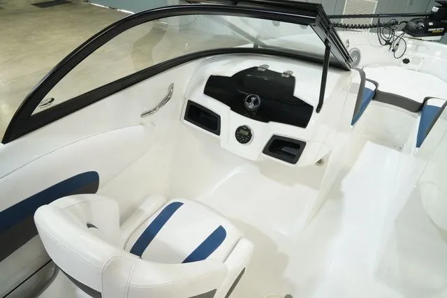 Slide: The Image of Tahoe 500 TF 2017 - 16