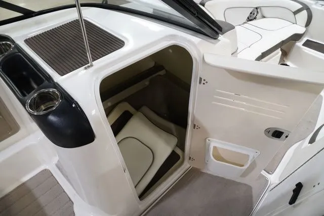 Slide: The Image of Yamaha 242 Limited S With Painted Trailer 2014 - 18