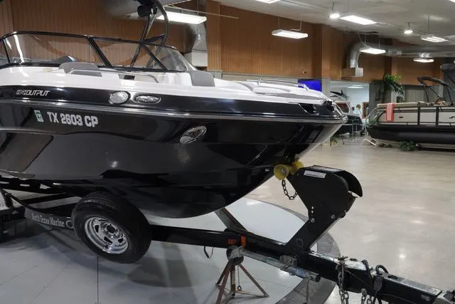 Slide: The Image of Yamaha 242 Limited S With Painted Trailer 2014 - 5