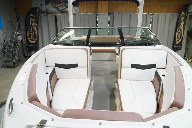 Slide: The Image of Four Winns H230 2017 - 5