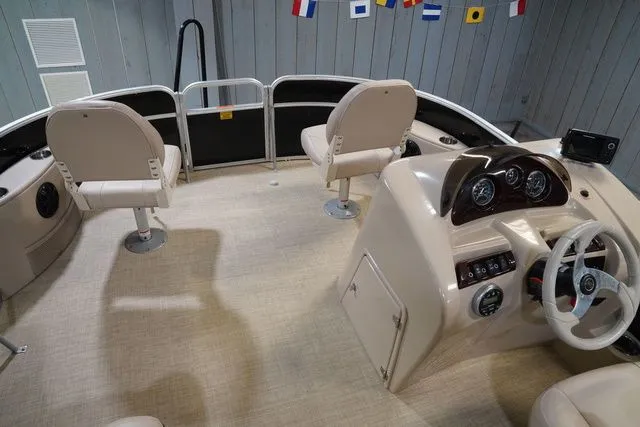 Slide: The Image of South Bay 220FCR 2.75 2016 - 13