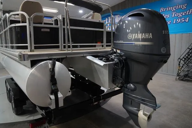 Slide: The Image of South Bay 220FCR 2.75 2016 - 9