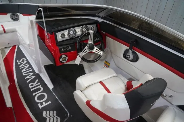 Slide: The Image of Four Winns Horizon Series H230 2013 - 18