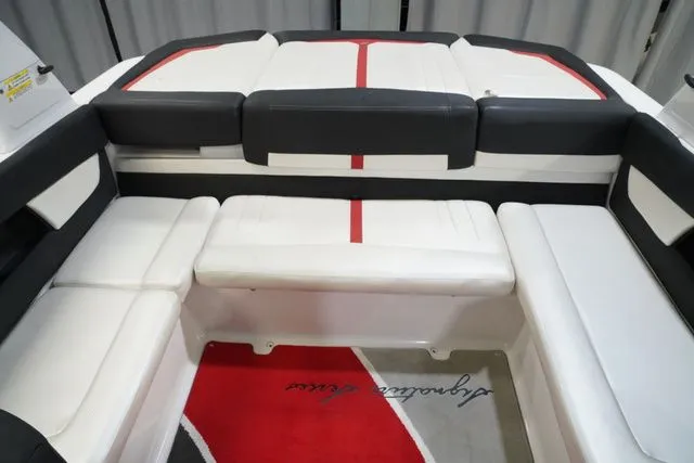 Slide: The Image of Four Winns Horizon Series H230 2013 - 23