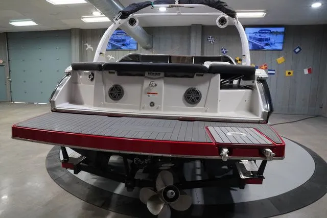 Slide: The Image of Four Winns Horizon Series H230 2013 - 8