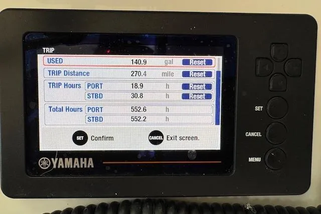 Slide: The Image of Yamaha display showing trip data for Parker 2520 XLD Sport Cabin, 2019 model. - 26
