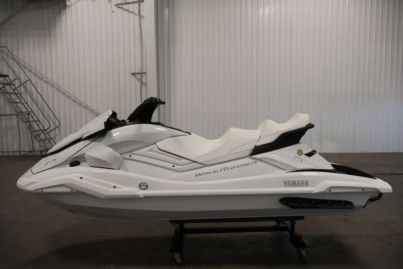 Slide: The Image of 2026 Yamaha WaveRunner FX Cruiser SVHO in a showroom, side view. - 14