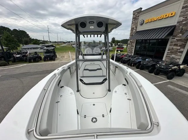 Slide: The Image of Sea Pro 222 CC W/200HP 2025 - 8