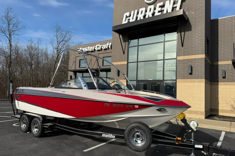 The Image of Malibu Sunscape 23 LSV 2008 - undefined