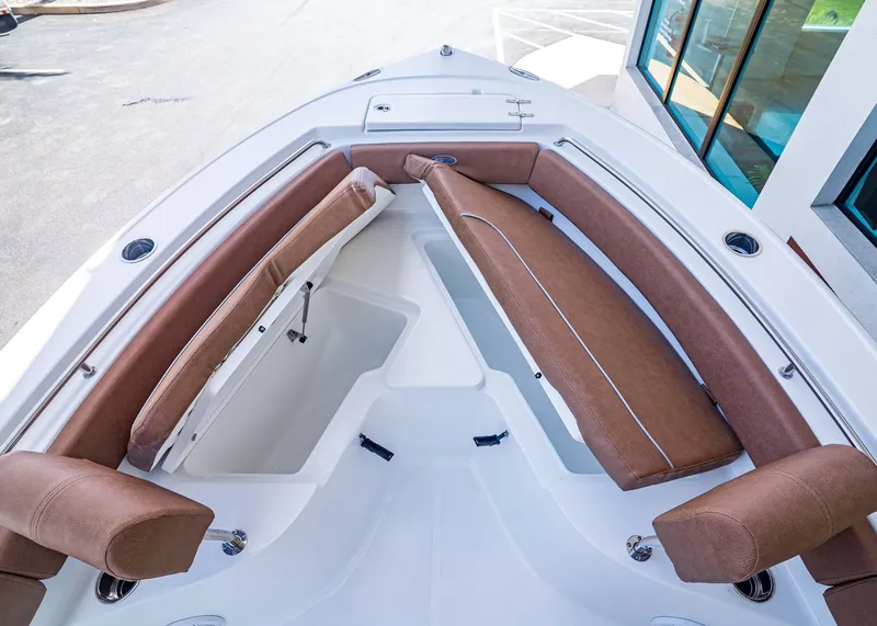 Slide: The Image of Sea Hunt Ultra 219 2026 - 24