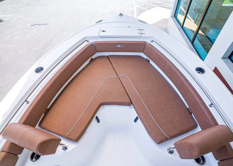 Slide: The Image of Sea Hunt Ultra 219 2026 - 25