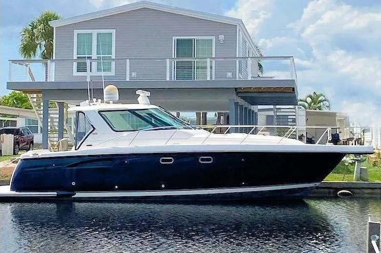 The Image of Tiara 3600 Sovran 2004 - undefined