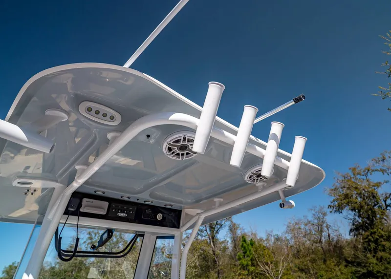 Slide: The Image of Sea Hunt Ultra 265 SE 2026 - 22