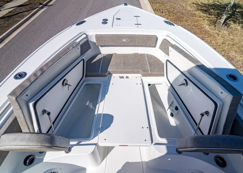 Slide: The Image of Sea Hunt Ultra 265 SE 2026 - 29