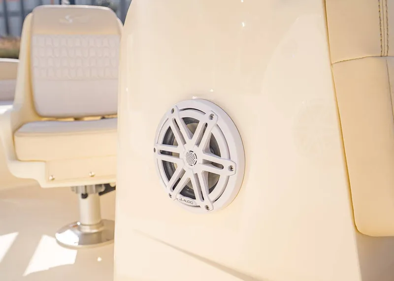 Slide: The Image of Scout 188 Sport Dorado 2026 - 16