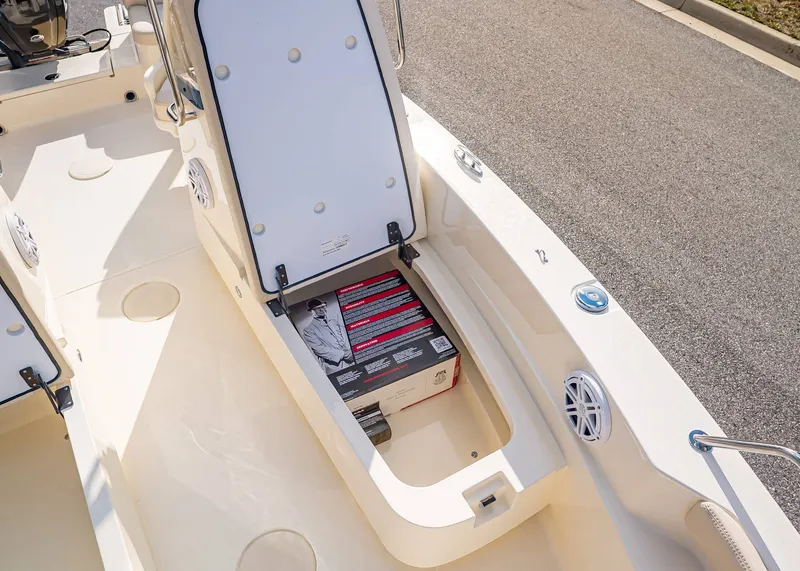 Slide: The Image of Scout 188 Sport Dorado 2026 - 21