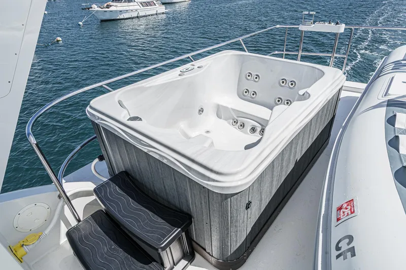 Slide: The Image of Luxurious yacht jacuzzi on Northcoast Yachts Raised Pilothouse, 1999 model, with ocean view. - 36