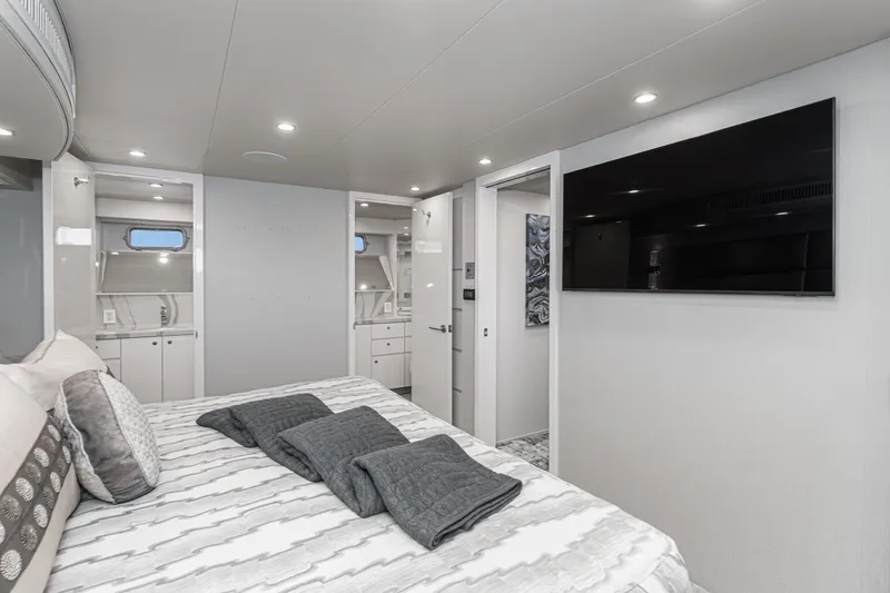 Slide: The Image of North Coast Raised Pilothouse 1999/2024 1999 - 85