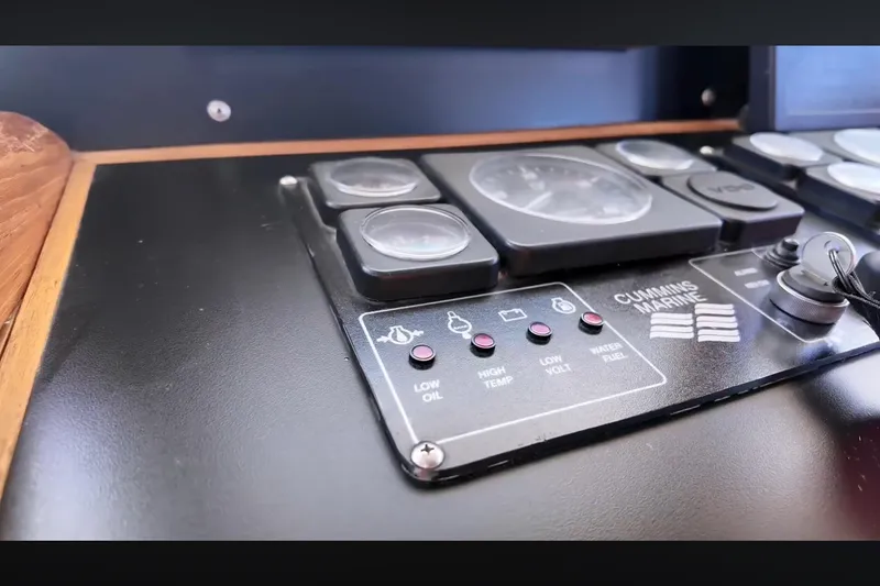 Slide: The Image of Control panel of 2002 Transpacific Marine EAGLE 53 with Cummins Marine indicators. - 11