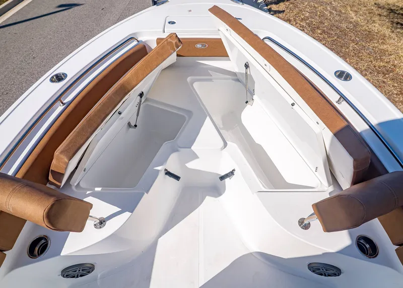 Slide: The Image of Sea Hunt Ultra 229 2026 - 22