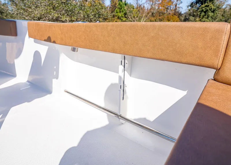 Slide: The Image of Sea Hunt Ultra 229 2026 - 9