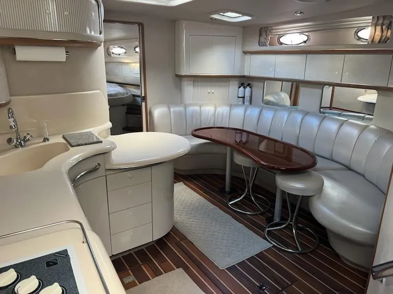 Slide: The Image of Sea Ray 450 Sundancer 1995 - 58