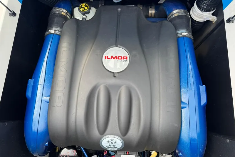 Slide: The Image of Engine of 2021 MasterCraft XT22 boat featuring Ilmor 6.2L GDI. - 20