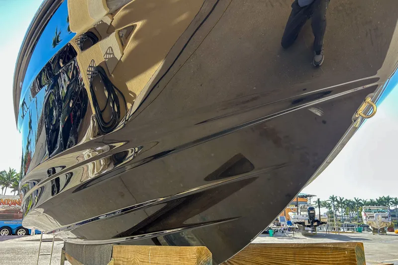 Slide: The Image of Sea Ray SLX 260 Outboard 2023 - 50