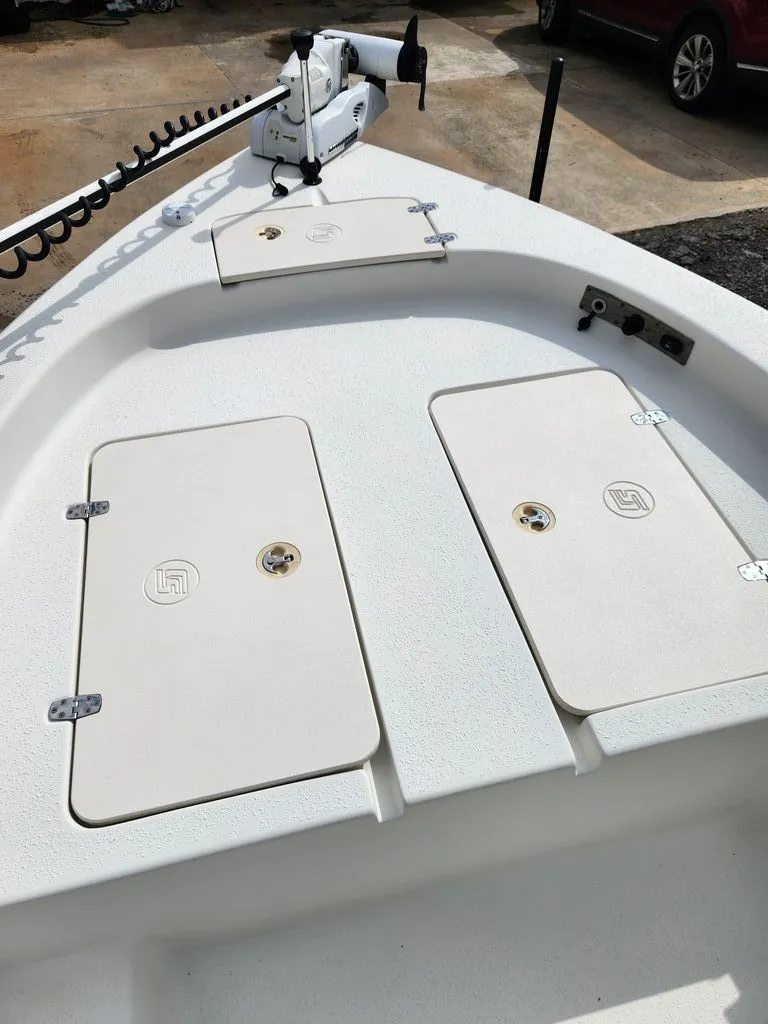 Slide: The Image of Carolina 21 Sea Skiff 2017 - 9