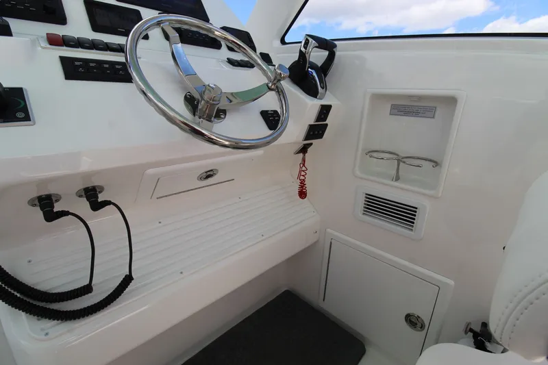 Slide: The Image of Albemarle 30 Express 2022 - 29