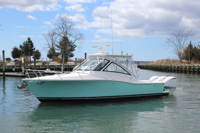 Slide: The Image of Albemarle 30 Express 2022 - 4