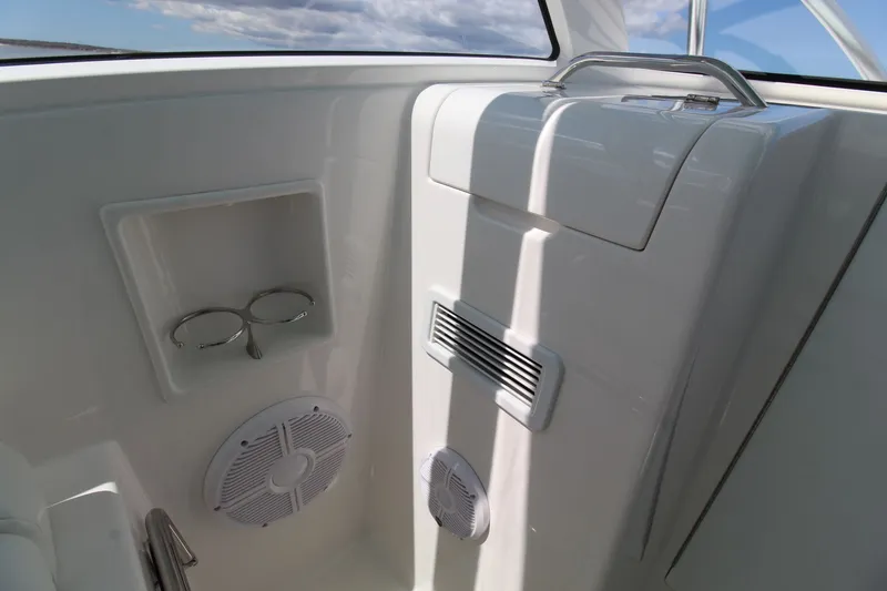 Slide: The Image of Albemarle 30 Express 2022 - 40