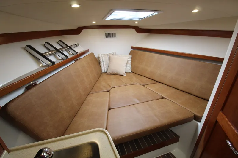 Slide: The Image of Albemarle 30 Express 2022 - 42