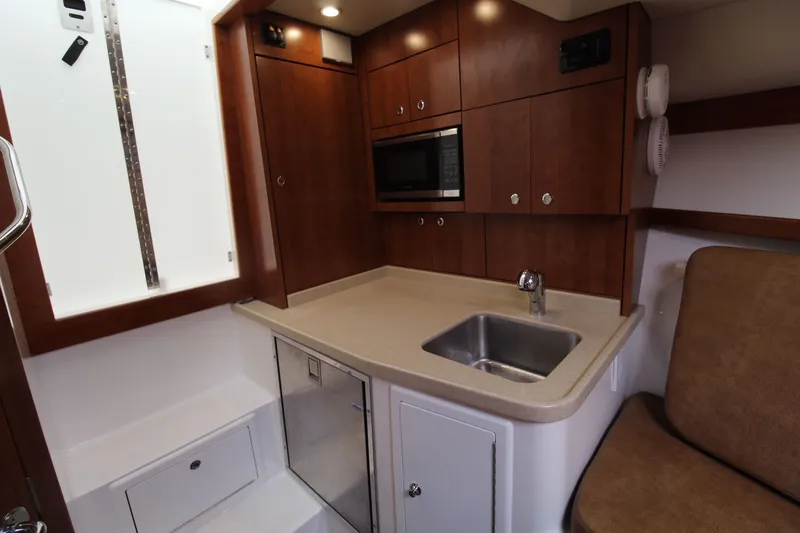 Slide: The Image of Albemarle 30 Express 2022 - 46