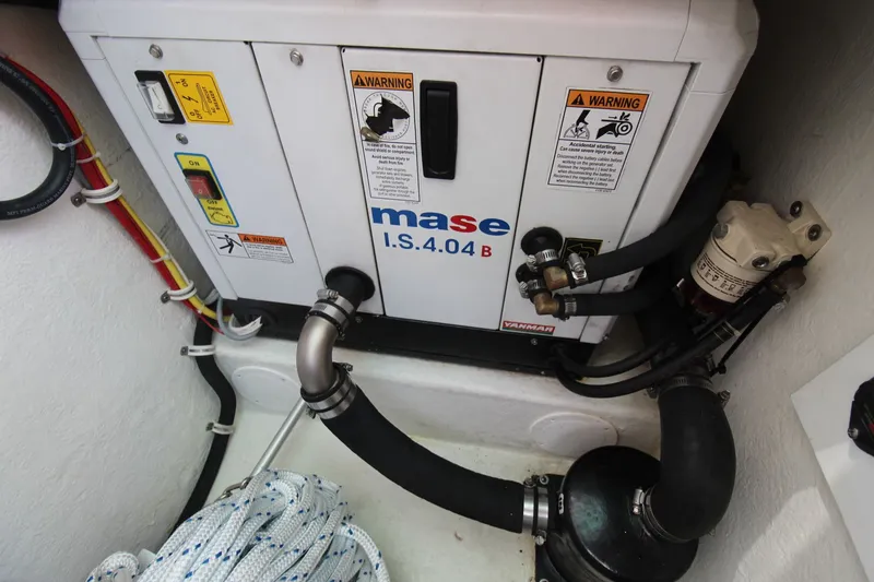 Slide: The Image of Albemarle 30 Express 2022 - 57