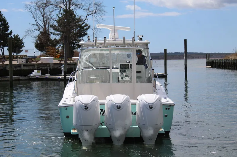 Slide: The Image of Albemarle 30 Express 2022 - 9