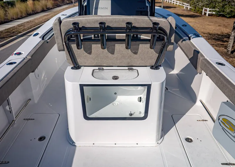 Slide: The Image of Sea Hunt Gamefish 27 Coffin Box 2026 - 12