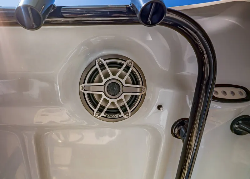 Slide: The Image of Sea Hunt Gamefish 27 Coffin Box 2026 - 19