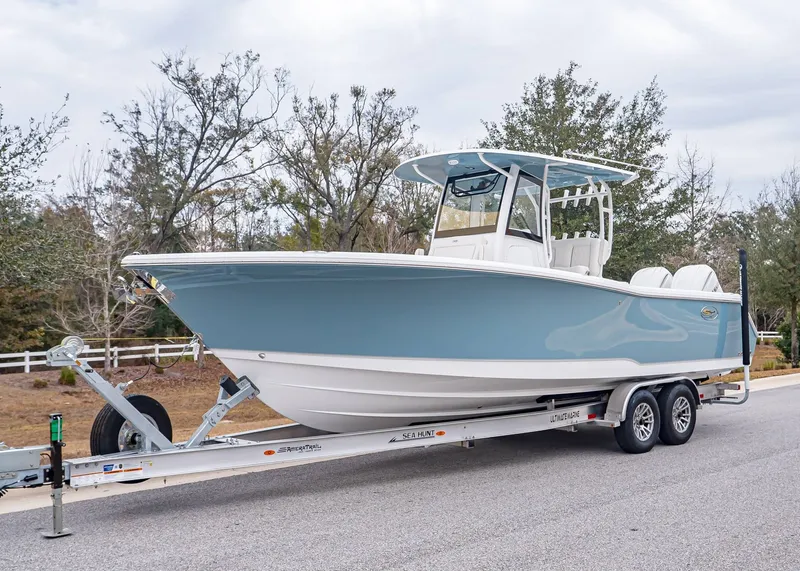 The Image of Sea Hunt Gamefish 28 Coffin Box 2026 - 1