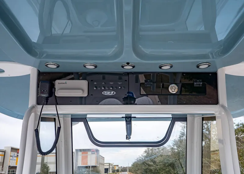 Slide: The Image of Sea Hunt Gamefish 28 Coffin Box 2026 - 18