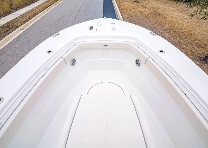 Slide: The Image of Sea Hunt Gamefish 28 Coffin Box 2026 - 32