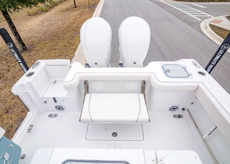 Slide: The Image of Sea Hunt Gamefish 28 Coffin Box 2026 - 12