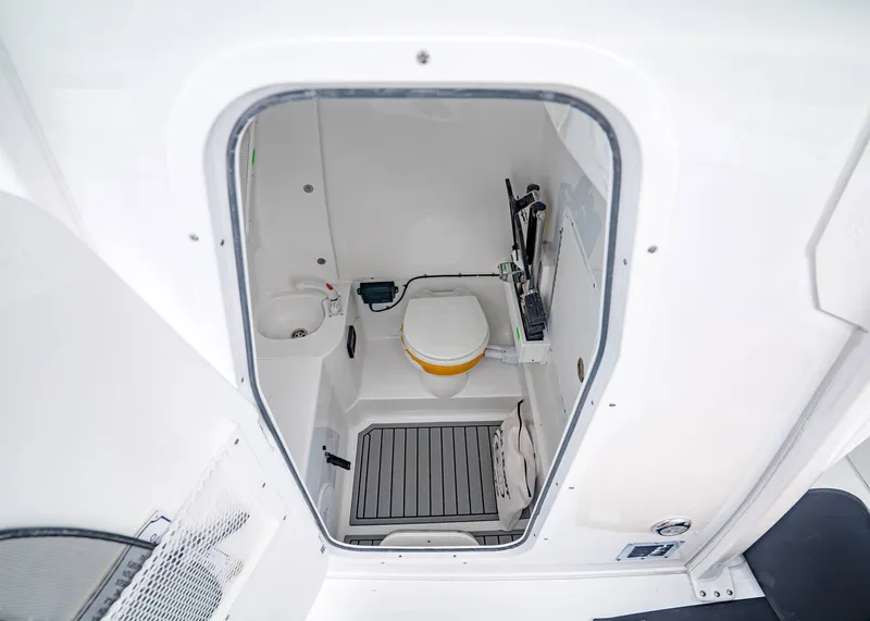 Slide: The Image of Sea Hunt Gamefish 28 Coffin Box 2026 - 26