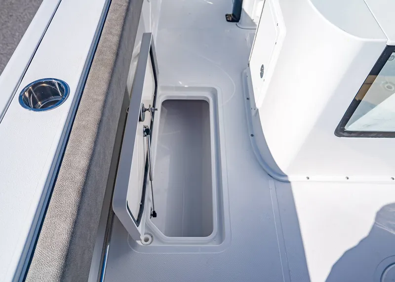 Slide: The Image of Sea Hunt Gamefish 27 Forward Seating 2026 - 11