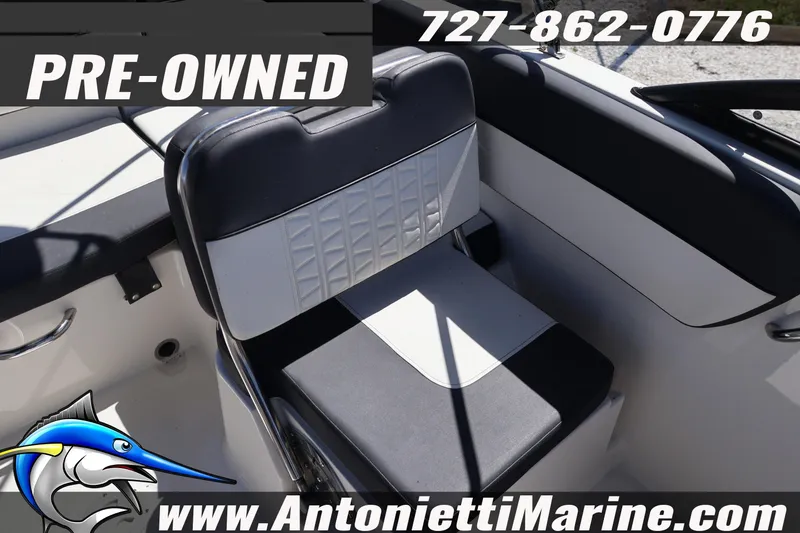 Slide: The Image of Pre-owned 2020 Bayliner VR5 Bowrider OB boat seat, Antonietti Marine contact details. - 26