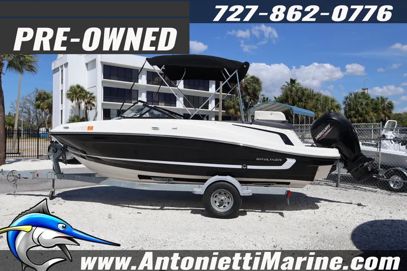 Slide: The Image of Pre-owned 2020 Bayliner VR5 Bowrider OB on trailer at Antonietti Marine. - 4