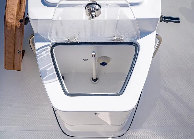 Slide: The Image of Sea Hunt Gamefish 27 Coffin Box 2026 - 23