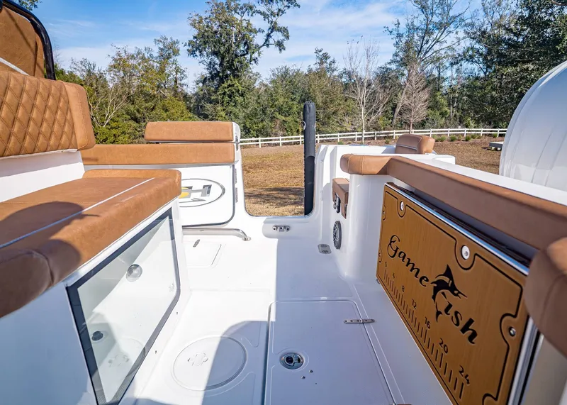 Slide: The Image of Sea Hunt Gamefish 27 Coffin Box 2026 - 7