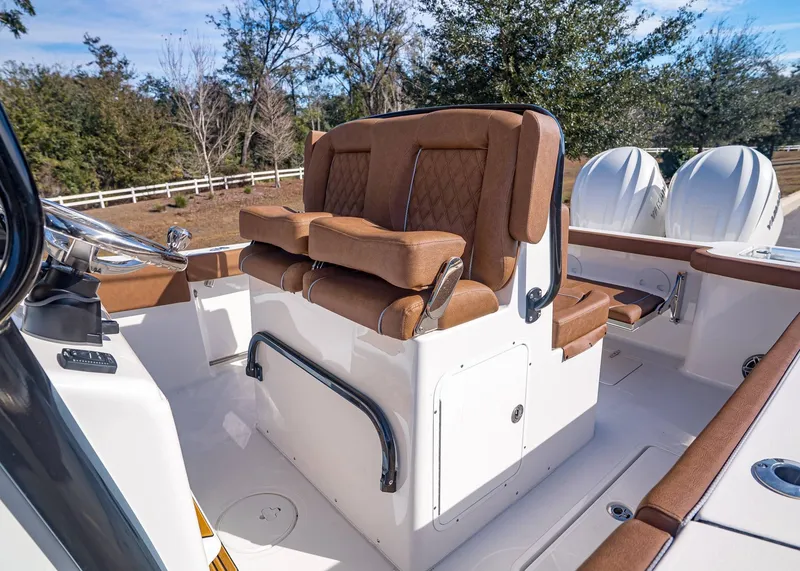 Slide: The Image of Sea Hunt Gamefish 27 Coffin Box 2026 - 15